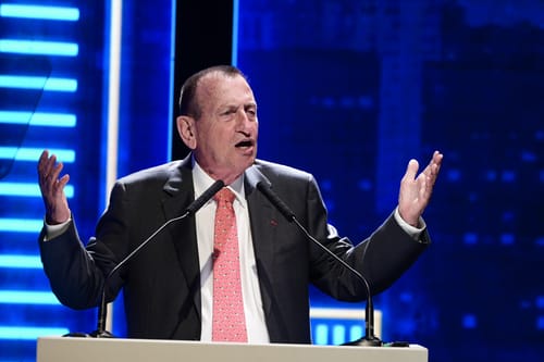 עיריית תל אביב בצעד אנטי דתי: איסור תפילה בהפרדה