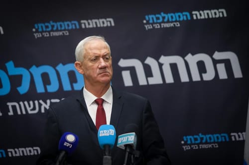 גנץ: "קורא למשפטנים – אל תסכימו להתמנות לעליון"
