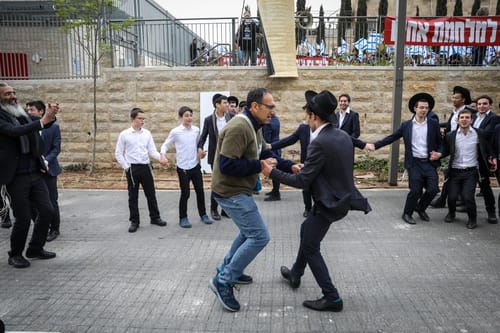 האם המחאה תצליח להסית את האש נגד הציבור החרדי?