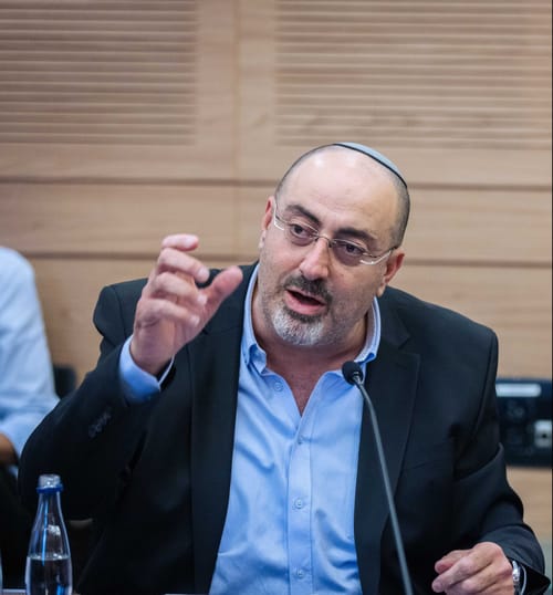 לא שותק: ניסים ואטורי שוב נגד ארה"ב