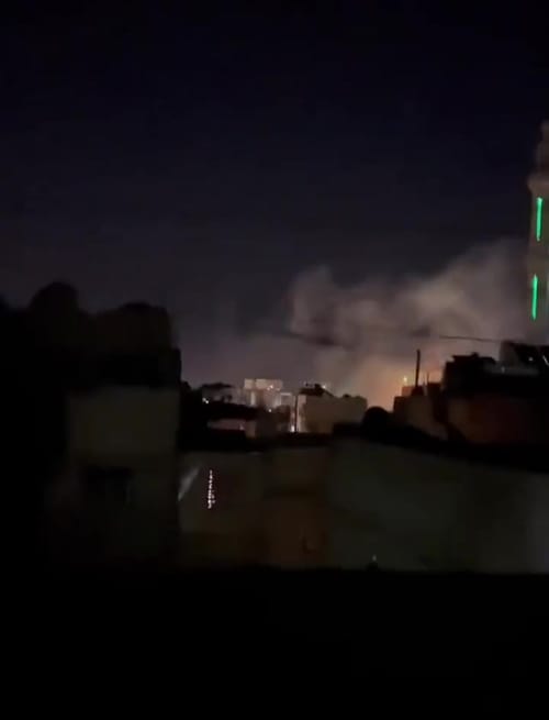 דיווחים בסוריה: צה"ל תוקף את בסיסי הצי הסורי בלטקיה