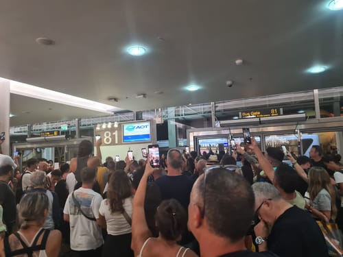 כ-300 ישראלים תקועים בתאילנד: "כאוס טוטאלי"