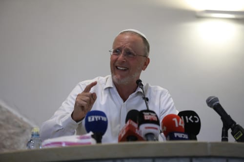 אחרי הפיגוע: ליאו די ישתתף בטקס המשואות