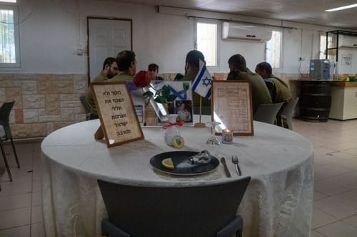 לראשונה בצה"ל: פרויקט 'שולחן לנופל' בחדרי האוכל