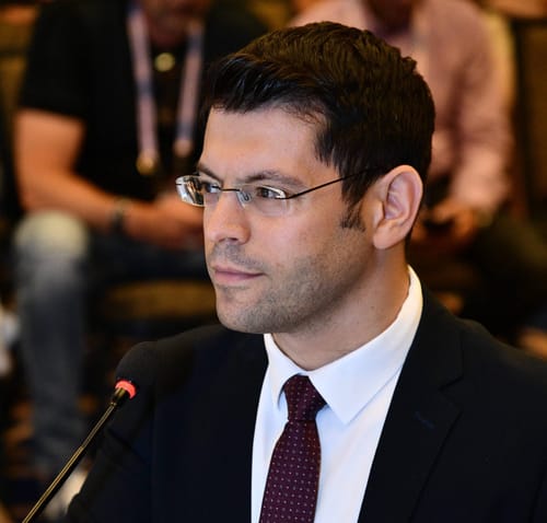 חודורוב: "ממליץ לכל המעורבים לעבור לתרגיל היח"צ הבא"