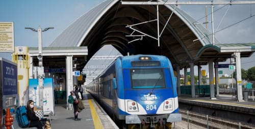 טרגדיה: אדם נהרג מפגיעת רכבת בתחנת נתניה