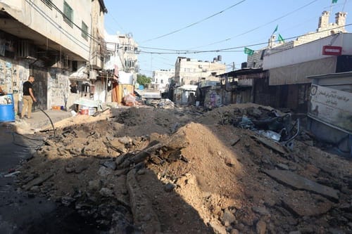 מחשש למטענים: דחפורים של צה"ל חורשים את ג'נין