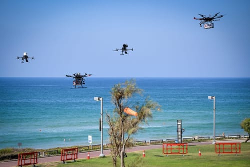 במקום להסתמך על טייסים, צריך לפתח חיל רחפנים