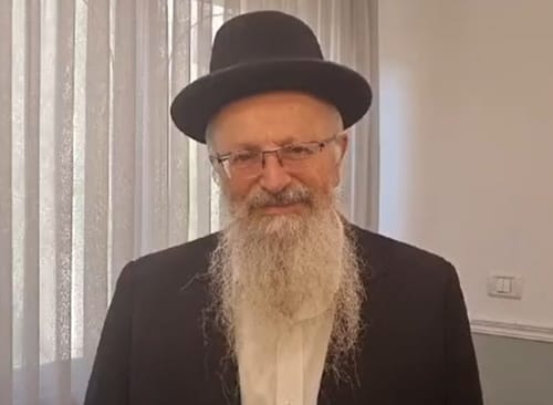 הרב שמואל אליהו: 'להקל על תנאי המאסר של בן אוליאל'