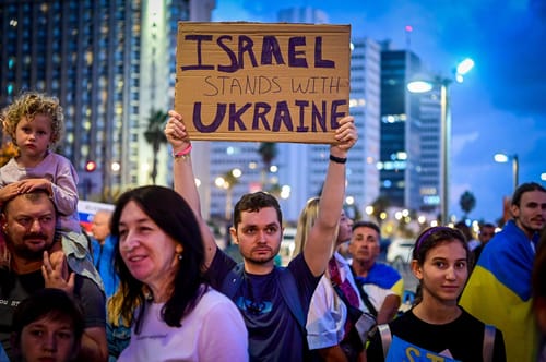אחוות עמים: ישראל תמשיך לסייע לפליטי אוקראינה