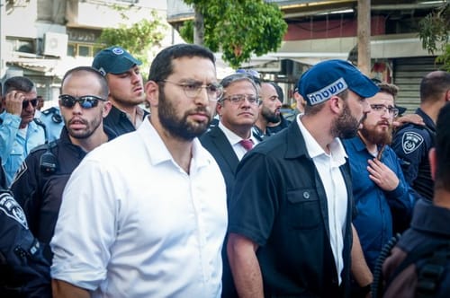 שכניו של וסרלאוף: מתביישים בהתנהגות כלפיך