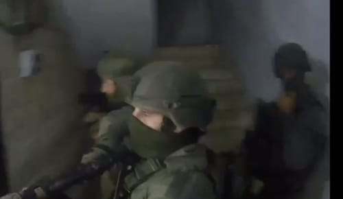 תיעוד משועפט: לוחמי ימ"ס עוצרים את המחבלים. צפו