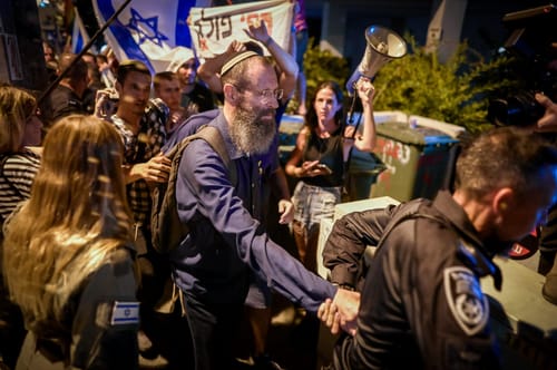 לא רק את הרב לוינשטיין תקפו, אלא את כולנו