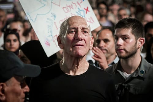 נחשף: אולמרט עבד בחברת רוגלות שפגעה בזכויות אדם