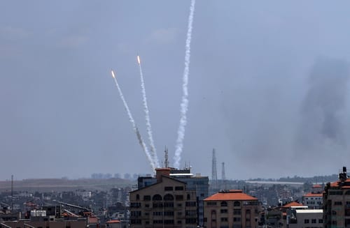 פגיעה ישירה בנתיבות: פצוע קשה במקום