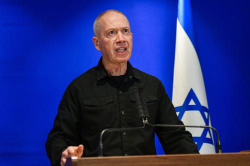 גלנט: "אנחנו ברגעים מכריעים, חובתנו לנצח"