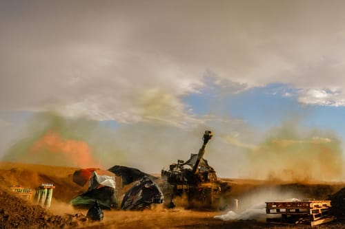 תיעוד: כוחות צה"ל תוקפים חוליית שיגור בלבנון