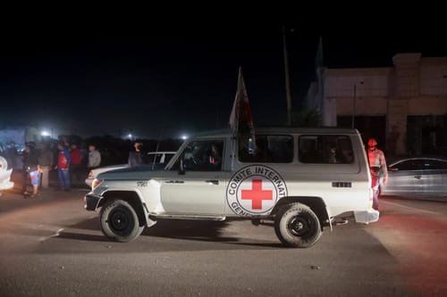 נשיאת הצלב האדום בעזה: 'לאפשר לבקר את החטופים'