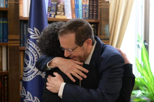 "ידעתי שתחזירו אותנו": שושן הרן נפגשה עם הרצוג