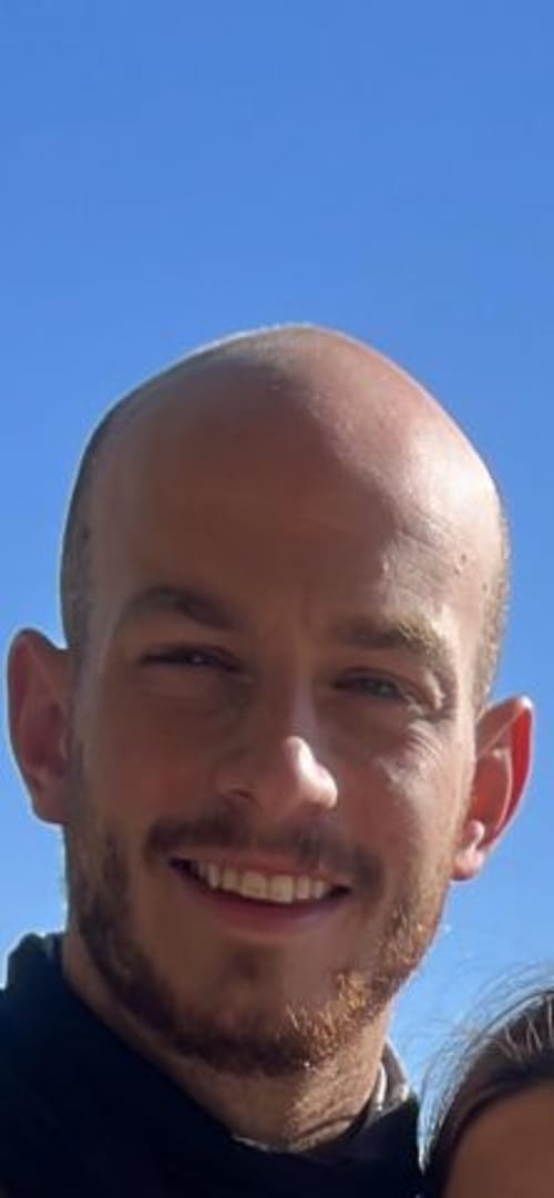"אני לא צופה בחדשות כדי שהחיבוק לא יתפוגג"