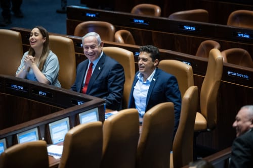 חוזר לכנסת: השר מהליכוד מתפטר מתפקידו