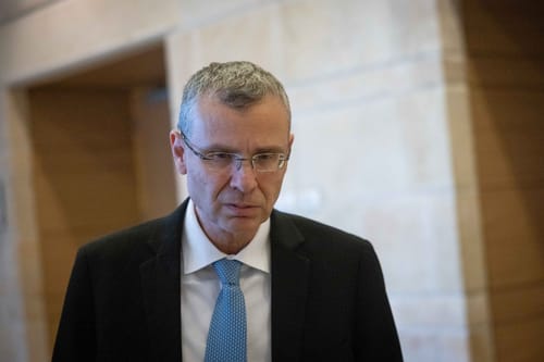 בעקבות פסיקת בג"ץ: הקואליציה שוקלת לשנות את הרכב הוועדה