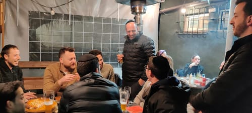 המועמד לראשות העיר שמואל גרינברג מציג את אמנת האחדות