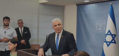 לפיד, האם תתמוך בהצעה של ליברמן? צפו