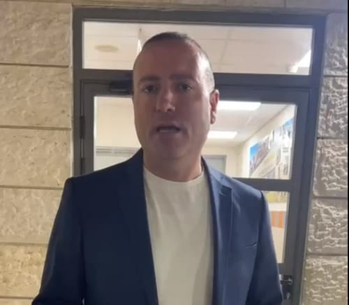 לצד הזעם על לפיד: תושבי רחובות בוחרים ראש עיר