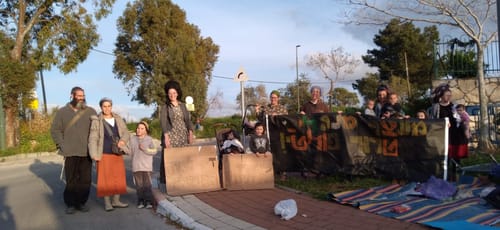 אשת העצור המנהלי הפגינה מול סמוטריץ': "אות קלון"