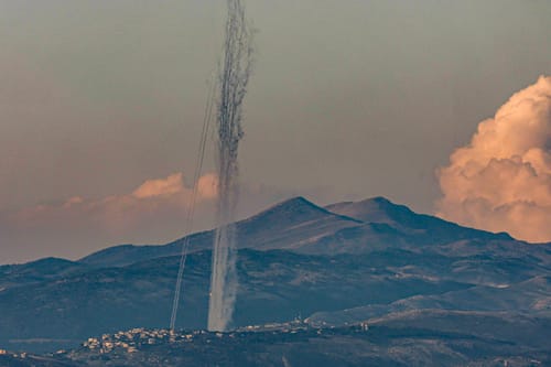 מטח חסר תקדים: 65 שיגורים לעבר יישובי הצפון