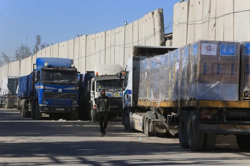 צה"ל הכחיש את הדיווחים על ירי לעבר משאיות הסיוע