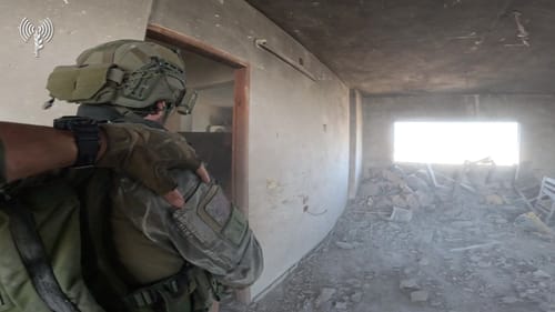 "תראי ותתביישי": הכתב הצבאי מביך את הקצינה המסיתה