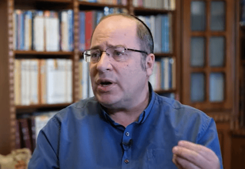 הרב אמנון בזק: "העולם החרדי מנופף בשקר מוחלט"
