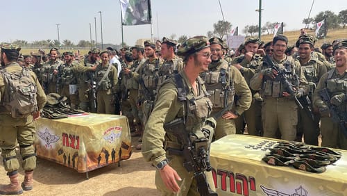 מבינים את גודל השעה: הלוחמים החרדים בקבלת הכומתה
