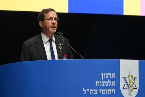 הרצוג על המפגינים: יש דרך למחות, אלימות זה קו אדום