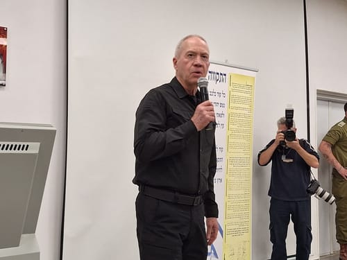 גלנט למתגייסים: "נגיע גם לרפיח, מוכנים לשלם מחיר"