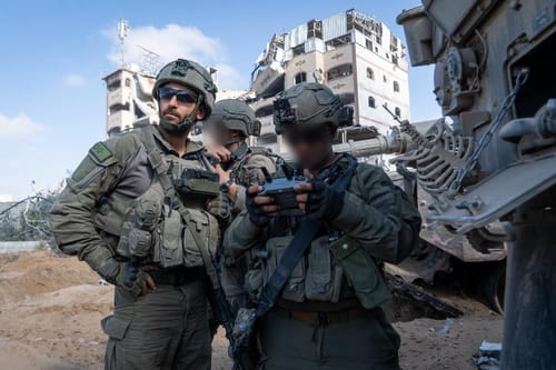 לוחמים פשטו על בית ספר ברצועה-זה מה שמצאו שם