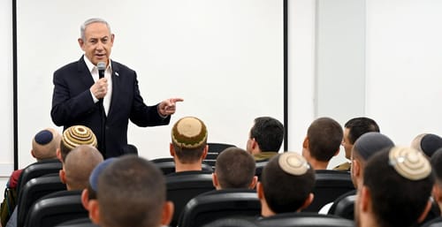 נתניהו למתגייסים החדשים: נחושים לנצח את איראן