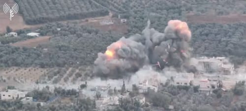 הלחץ גובר: צה"ל תוקף מעוזי חמאס בבתי ספר, אלפים מתפנים