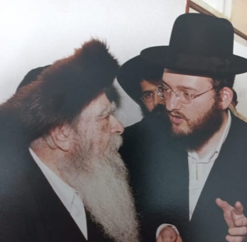 יום פטירתו: הנכד מספר על הצדיק רבי רפאל לוין זצ"ל