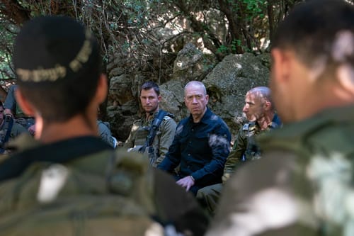 גלנט ללוחמי גולני: אין לאף אחד זכות לבקר את ישראל