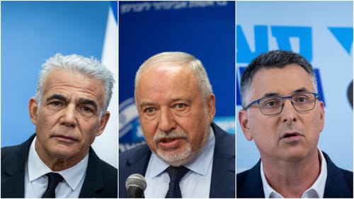 בדרך לחיבור באופוזיציה? לפיד, ליברמן וסער ייפגשו