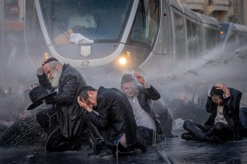 סקר: כמה מהחרדים נגד גיוס הבחורים שלא לומדים?