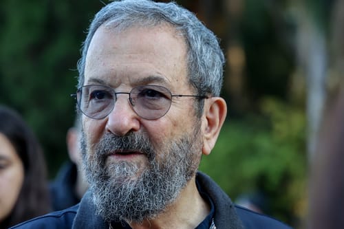 אהוד ברק: "חייב לפרוץ מרי אזרחי עד שהוא יפול"