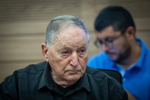 ארגון המנהלים נגד רן ארז: "הפגיעה הכי קשה בבתי הספר"