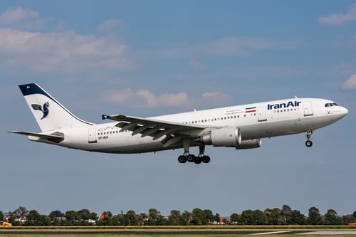 אחרי הפיצוצים: חברת התעופה האיראנית אוסרת להביא ביפר בטיסות