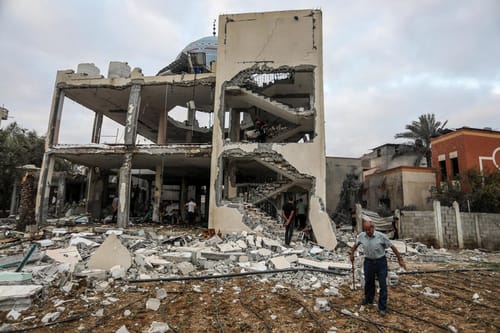 דיווחים בעזה: "העקורים חוזרים דרומה, בצפון לא נשאר כלום"