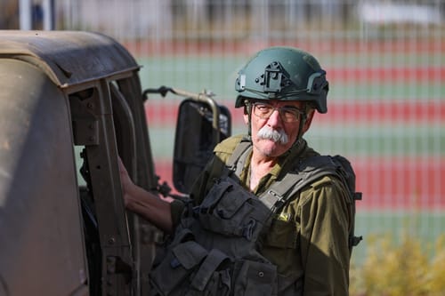 שידור ישיר: זאב ז'אבו ארליך מובא למנוחות בבית העלמין בעפרה