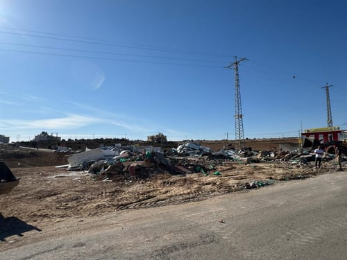 בעקבות לחץ של מועצת הר חברון: נהרסו עשרות חנויות בלתי חוקיות